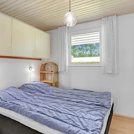Gorgeous In With Kitchen